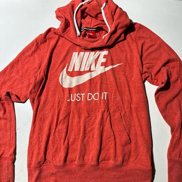 Nike Red Apparel shirt hoodie red tag Y2K - Picture 1 of 6